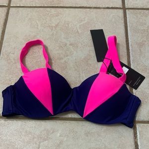 Size Small Faerdasi Bikini Top